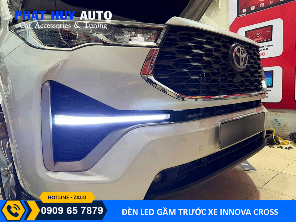 Đèn led gầm Innova Cross