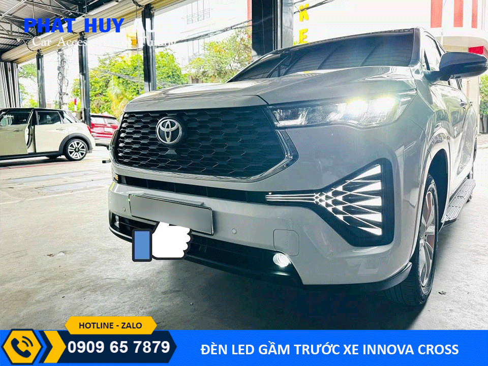 Đèn led gầm Innova Cross
