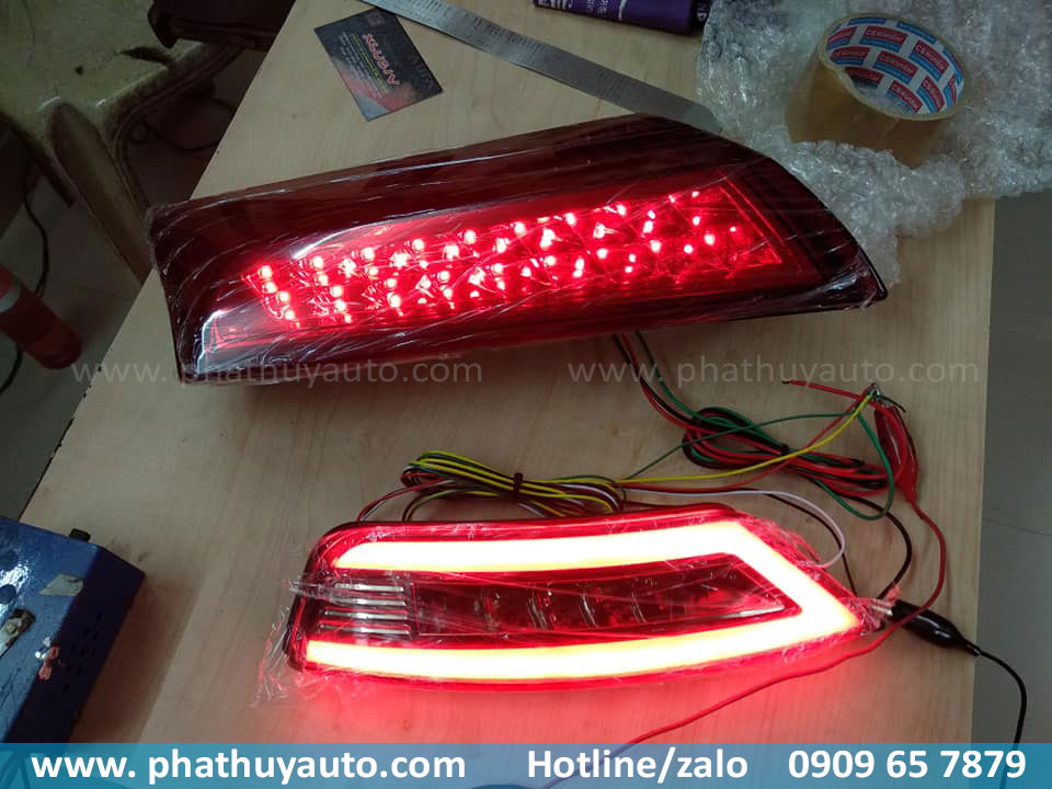 Đèn Led Trụ Sau xe Ecosport