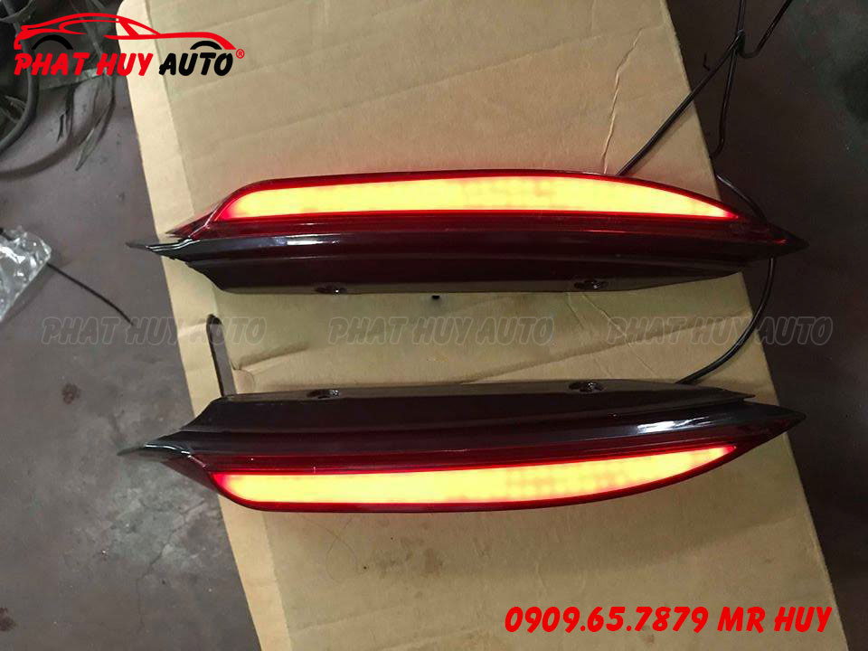 Đèn phanh Led sau cốp Everest