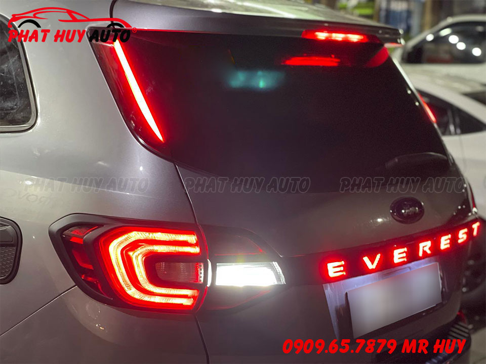 Đèn phanh Led sau cốp Everest