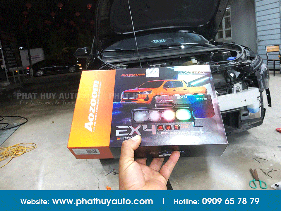Đèn trợ sáng cho Limo Green