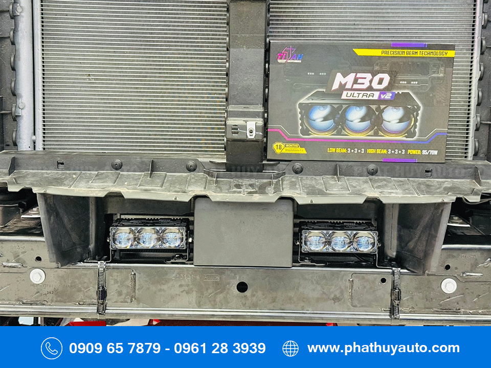 Đèn trợ sáng Titan M30 Ultra