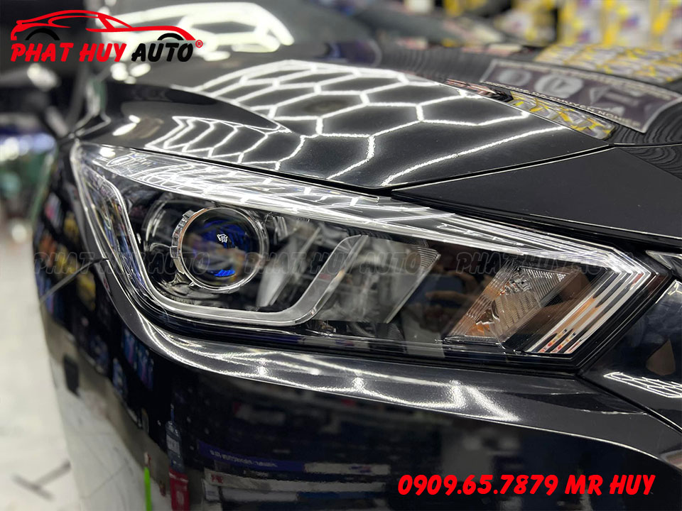 Độ Bi Led cho Nissan Almera
