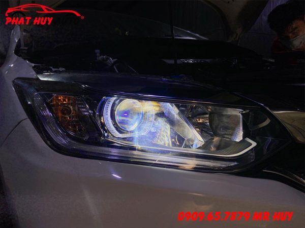 Độ Bi Led và Vòng Angel BMW cho City