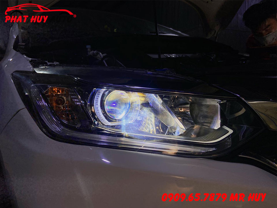Độ Bi Led và Vòng Angel BMW cho City