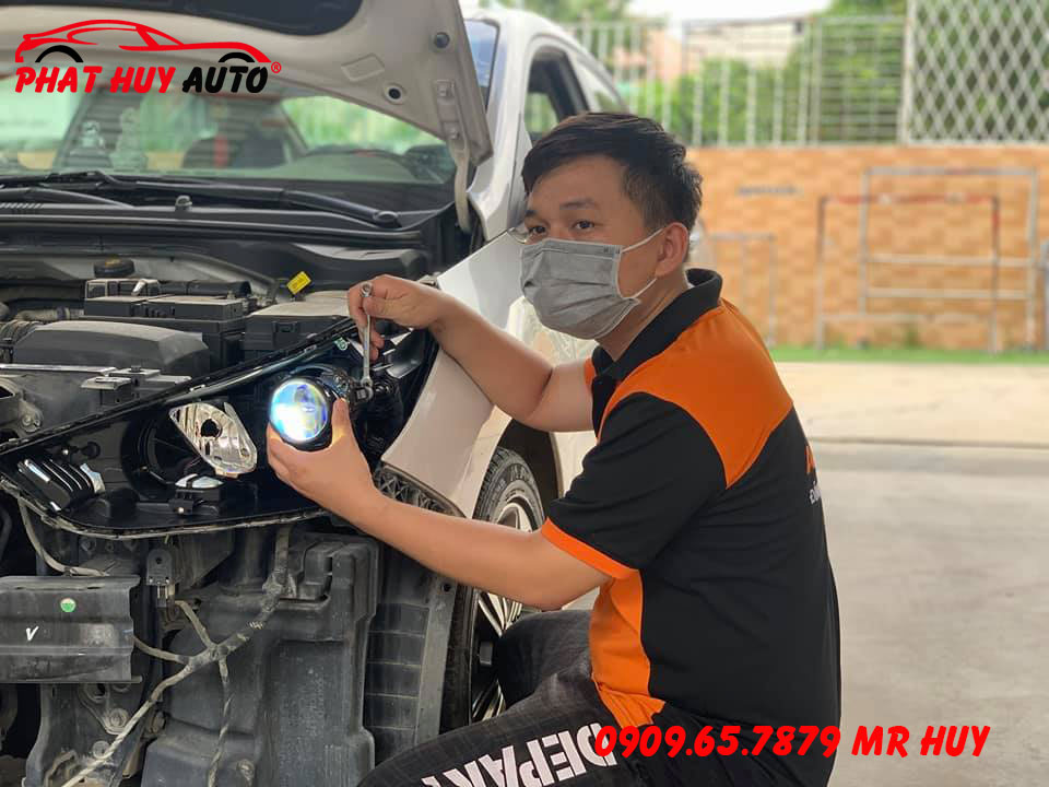 Độ Bi led Wolf Light Hyundai Accent