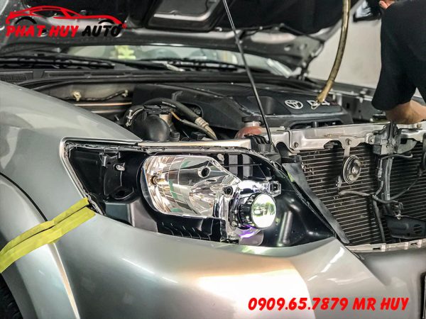 Độ Bi led Xligh V20 Fortuner