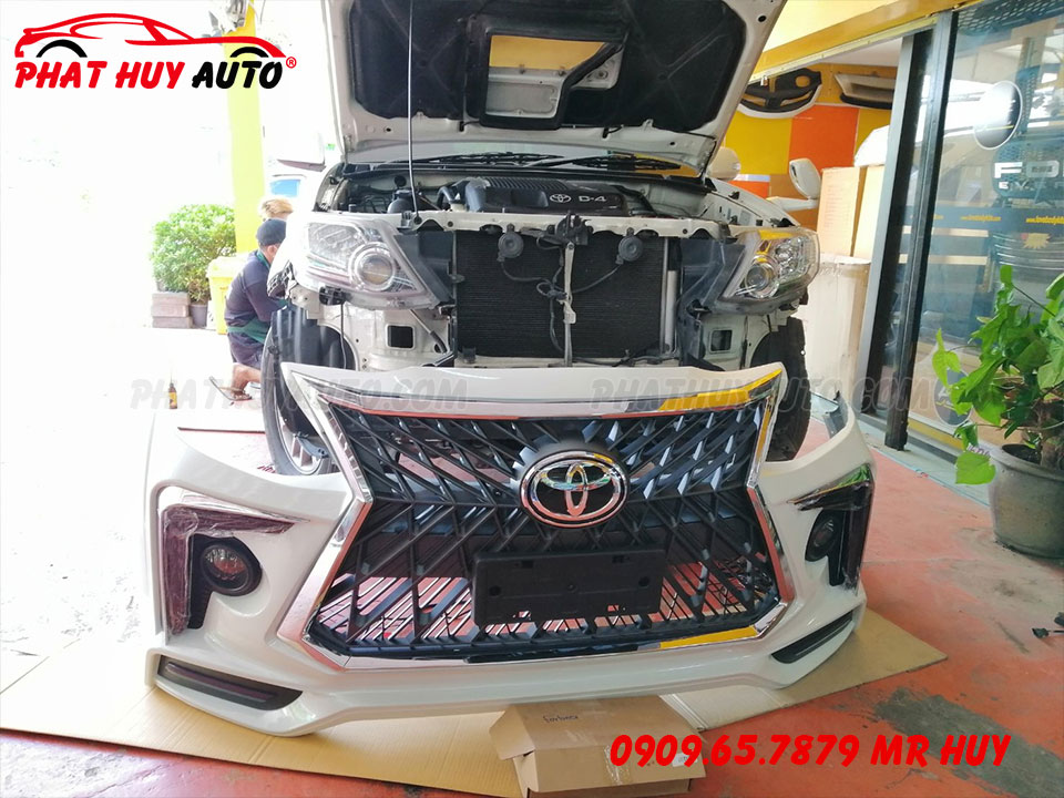 Độ cản trước Fortuner 2015 Style Lexus