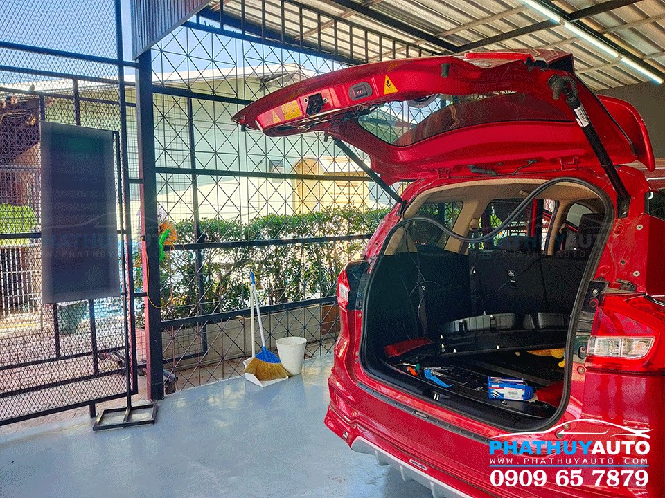 Độ cốp điện cho Suzuki Ertiga