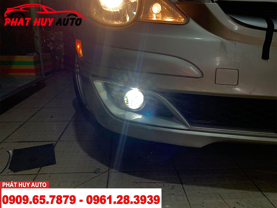Độ đèn bi gầm Mercedes R350