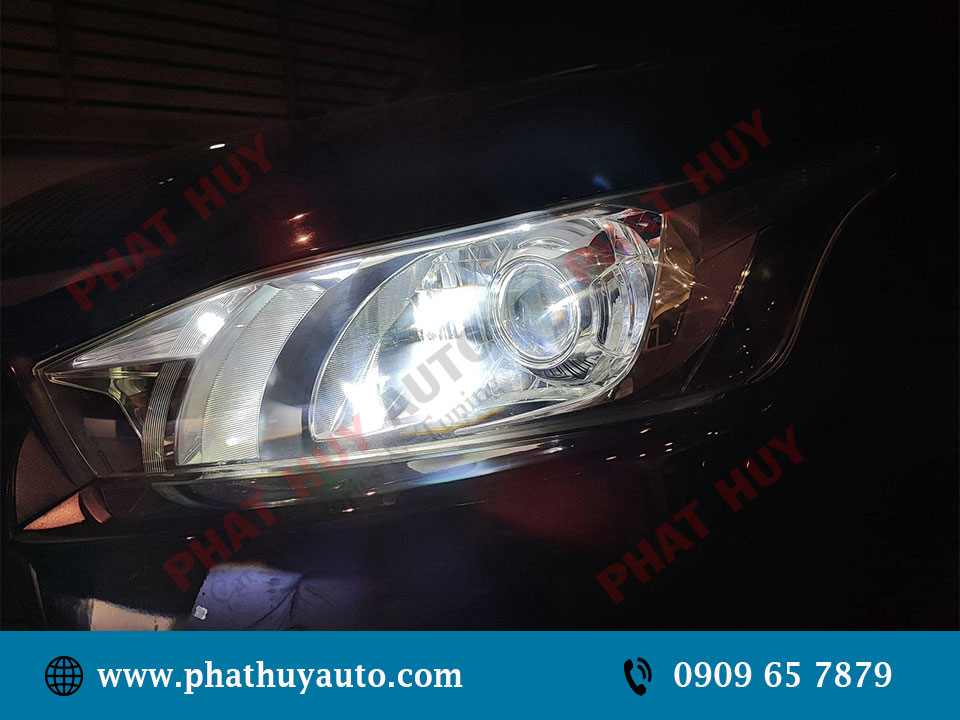 Độ đèn bi led ô tô Toyota Yaris 2014