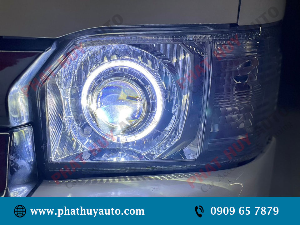Độ đèn bi led Toyota Hiace