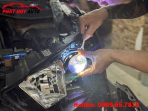 Độ đèn bi led xe Ssangyong Tivoli