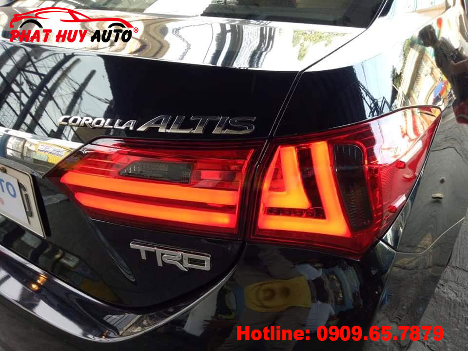 Độ đèn hậu Toyota Altis 2014-2016
