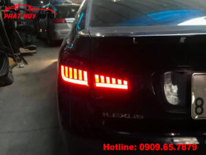 Độ đèn hậu xe Lexus GS350