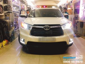 Độ đèn led gầm Toyota Highlander