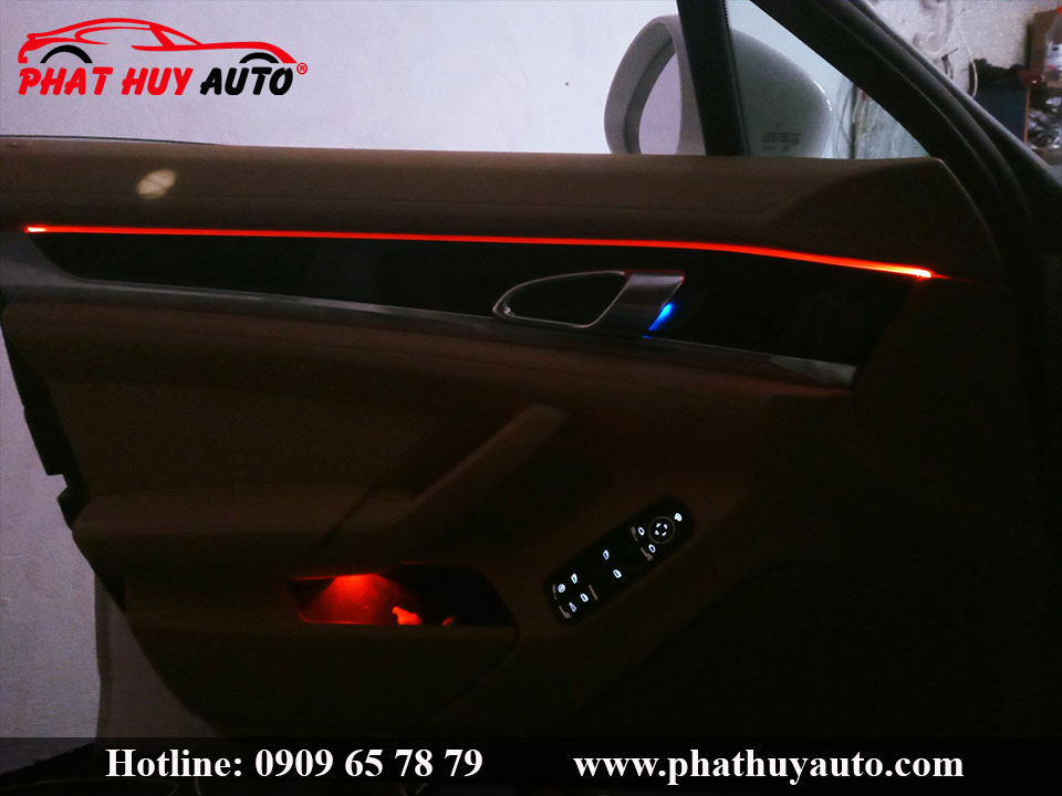 Độ đèn led nội thất Porsche Panamera