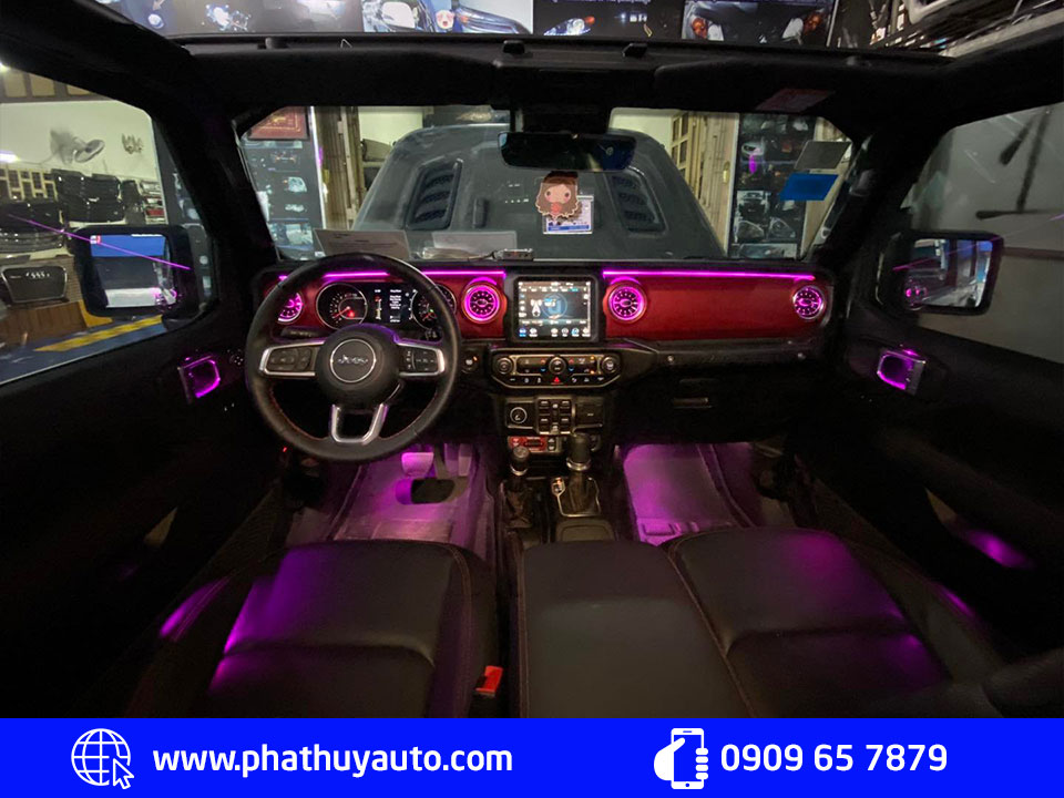 Độ đèn led nội thất xe Jeep