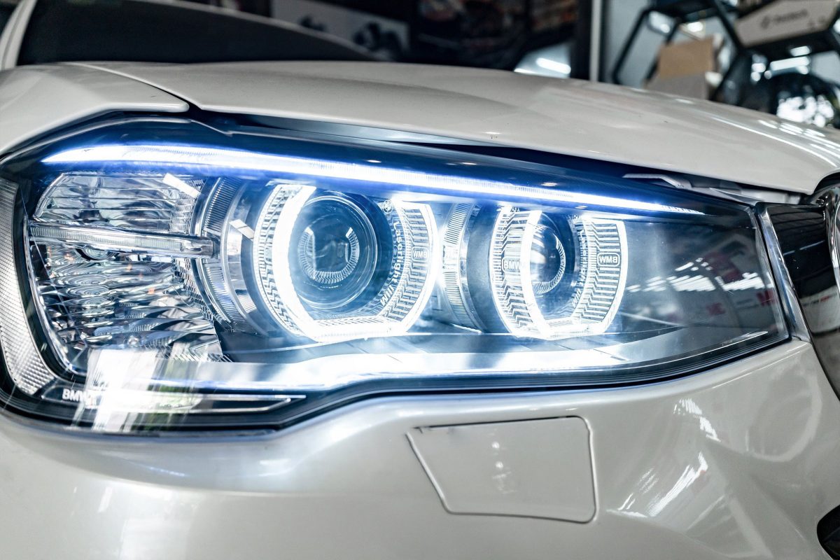 Độ đèn ô tô BMW X4