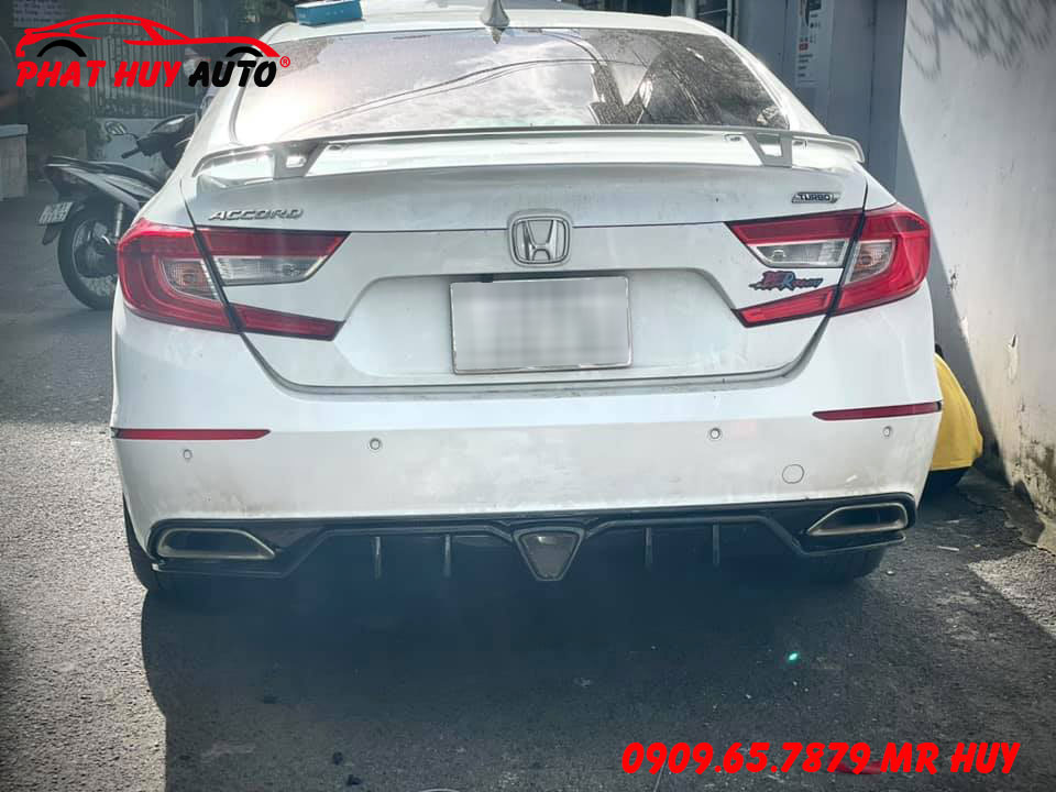 Độ đuôi gió cho Honda Accord