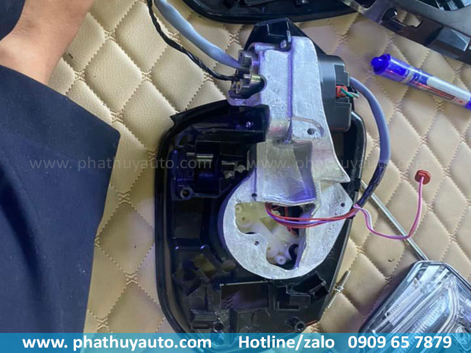 Độ Gương Gập Điện Cho Innova 2021, 2022 - Phát Huy Auto