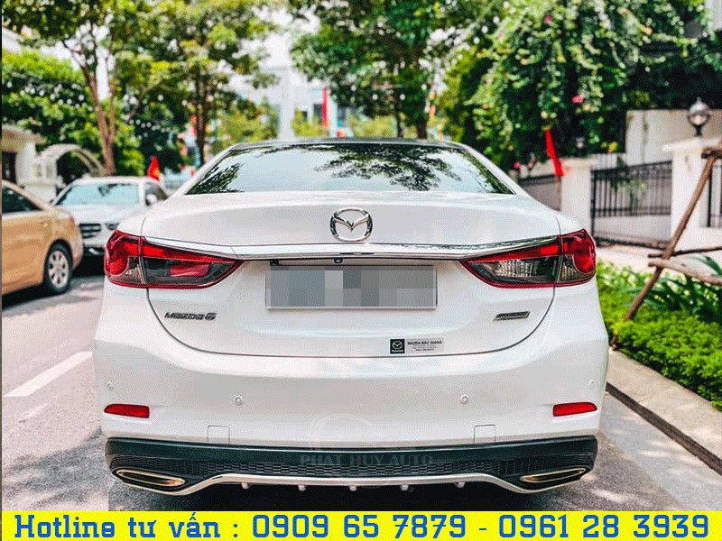 Độ Lip Chia Pô Mazda 6