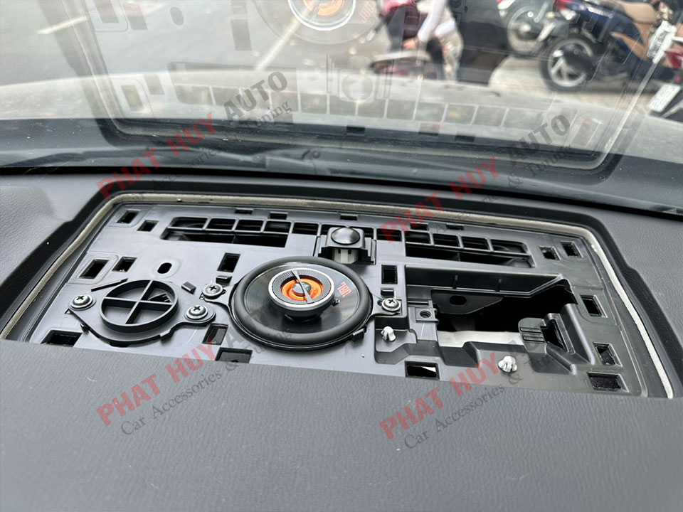 Độ loa trung tâm Center Mazda CX5 2024
