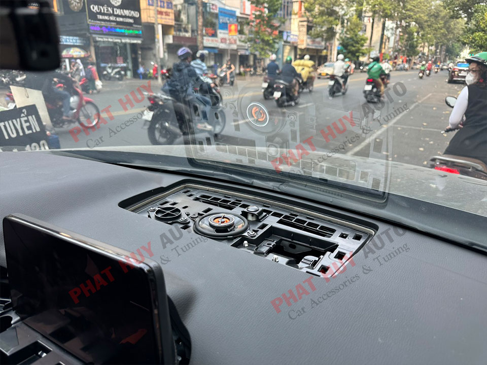 Độ loa trung tâm Center Mazda CX5 2024