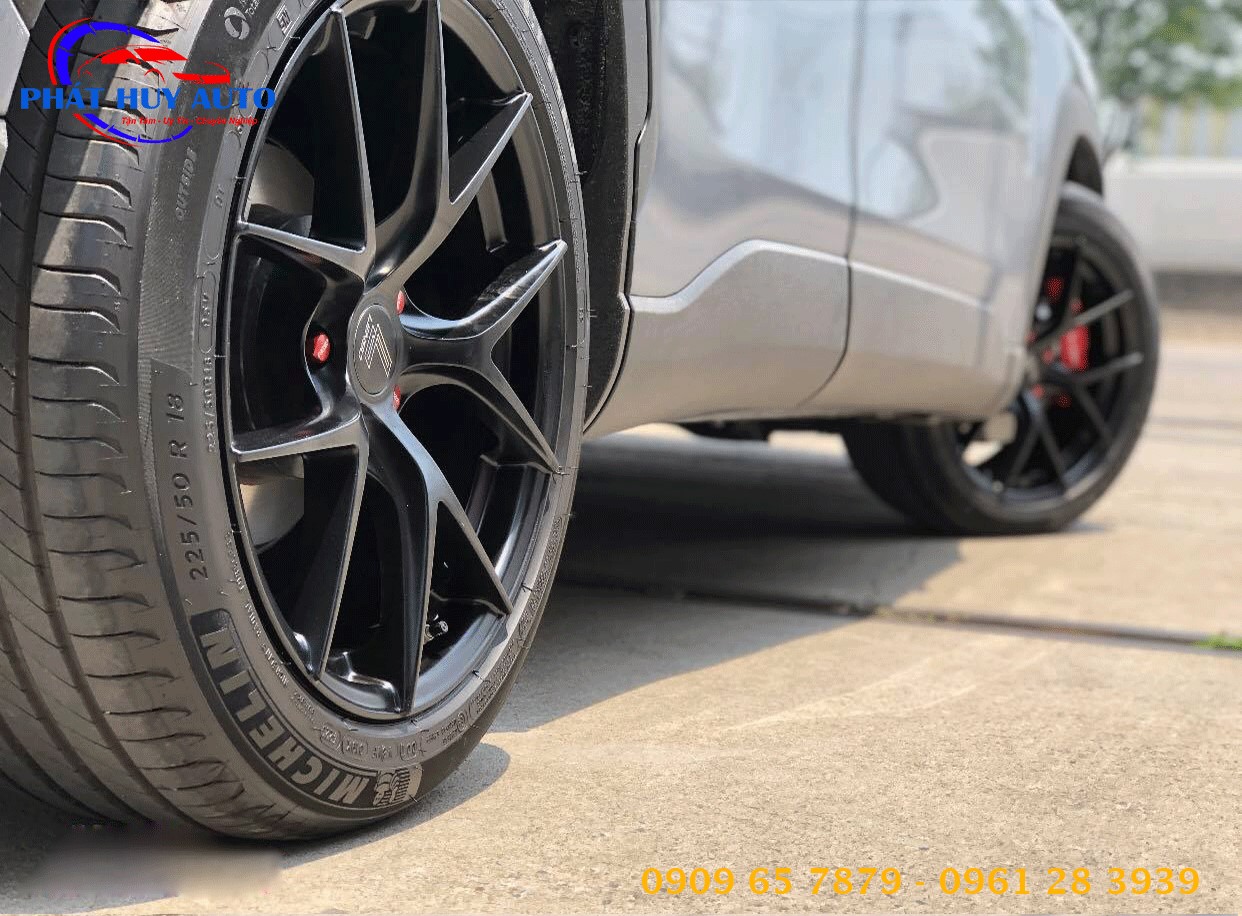Độ mâm lazang xe Toyota Cross
