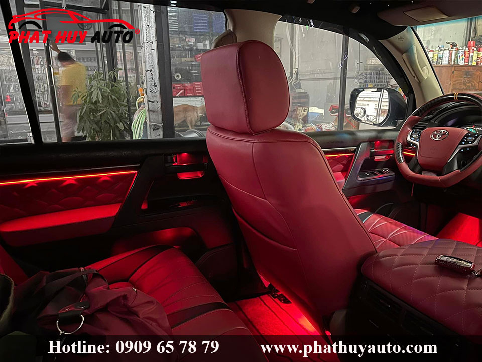 Độ nội thất xe Toyota Land Cruiser