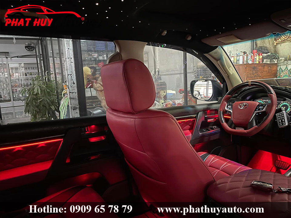 Độ nội thất xe Toyota Land Cruiser