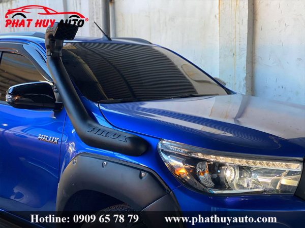 Độ ống thở Snorkel Hilux 2022