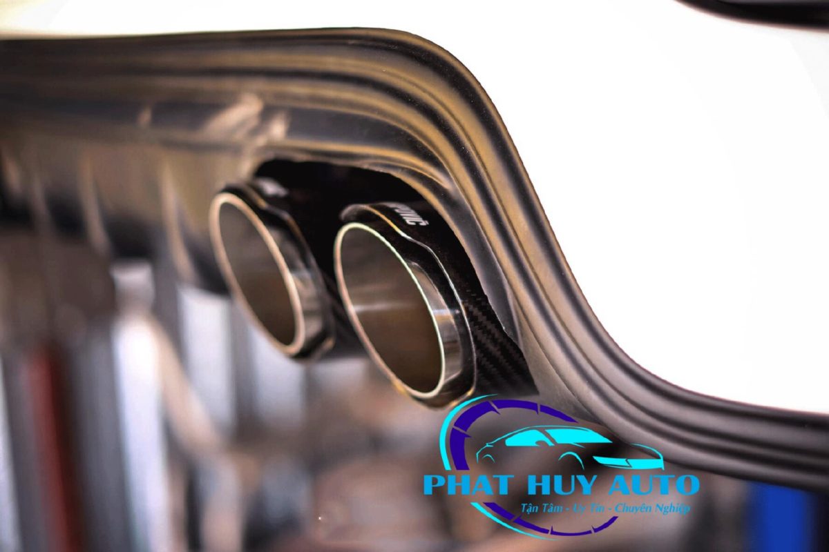 Độ Pô Akrapovic cho Honda Civic