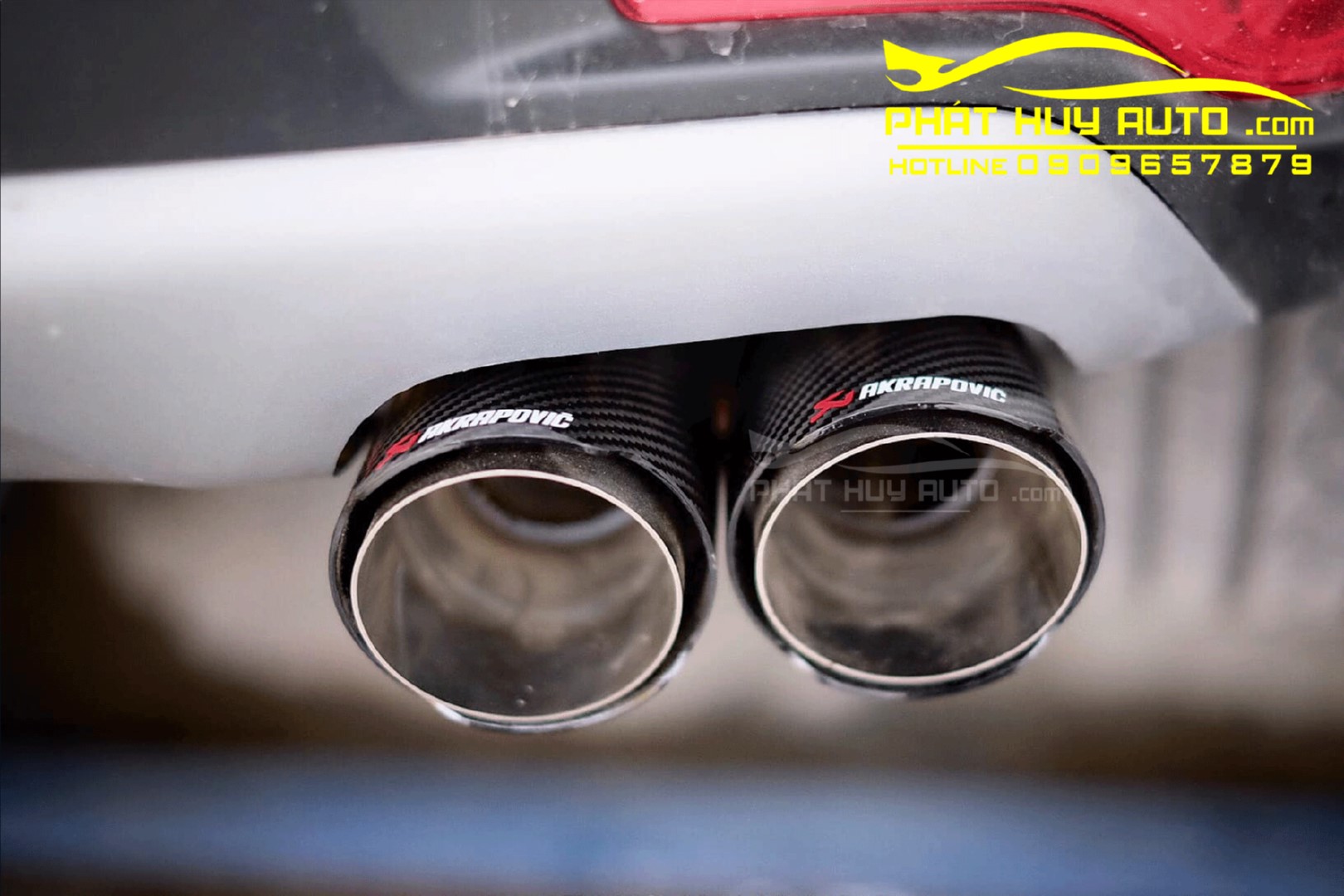 Độ Pô Akrapovic xe Honda CRV