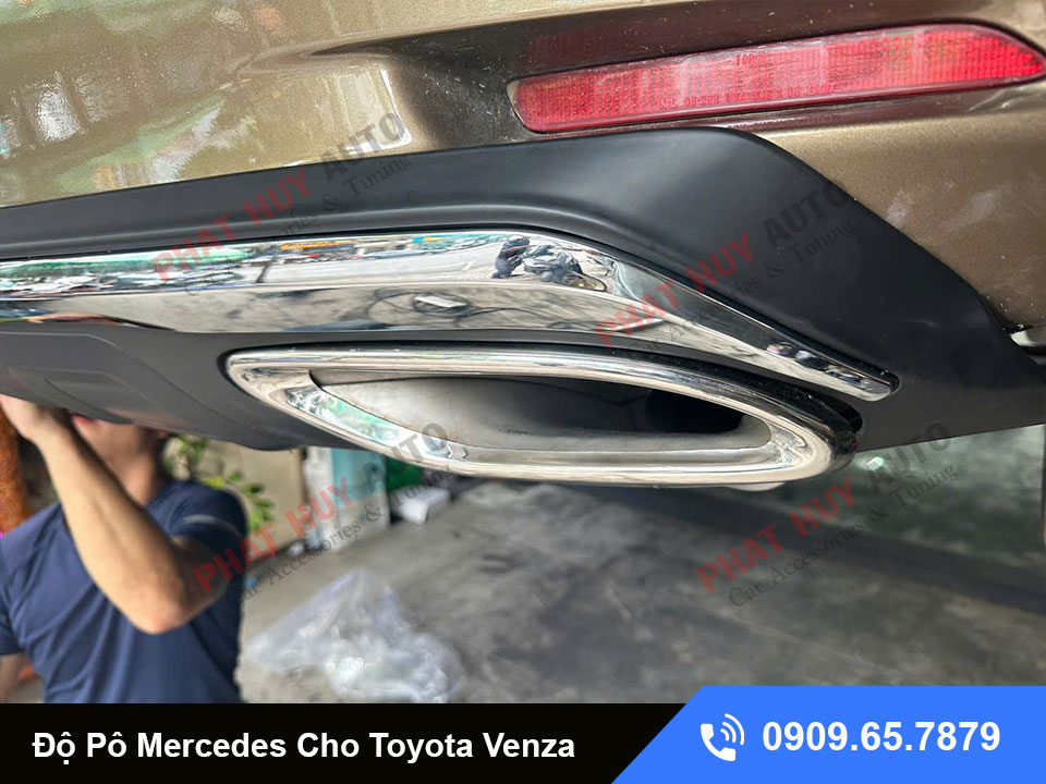 Độ pô Mercedes cho Toyota Venza