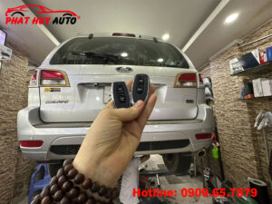 Độ pô nổ on/off Ford Escape