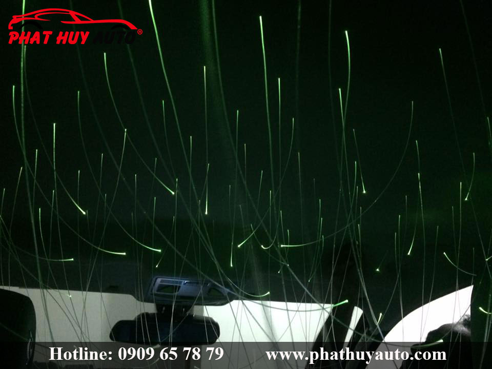 Độ trần sao xe Toyota Camry