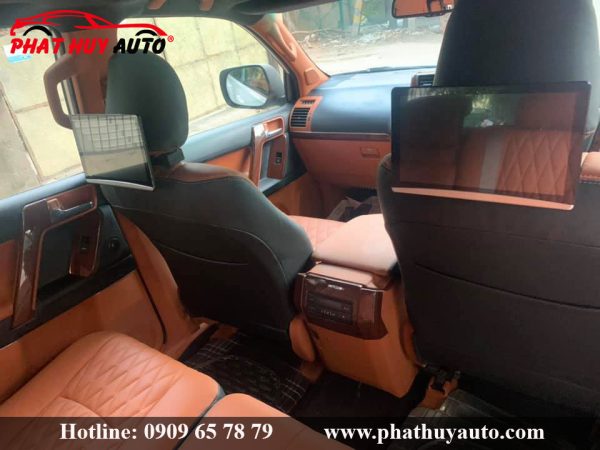 Đổi màu nội thất Toyota Prado