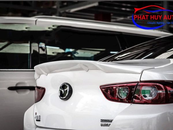 Lắp Đuôi gió xe Mazda 3 giá rẻ tại HCM