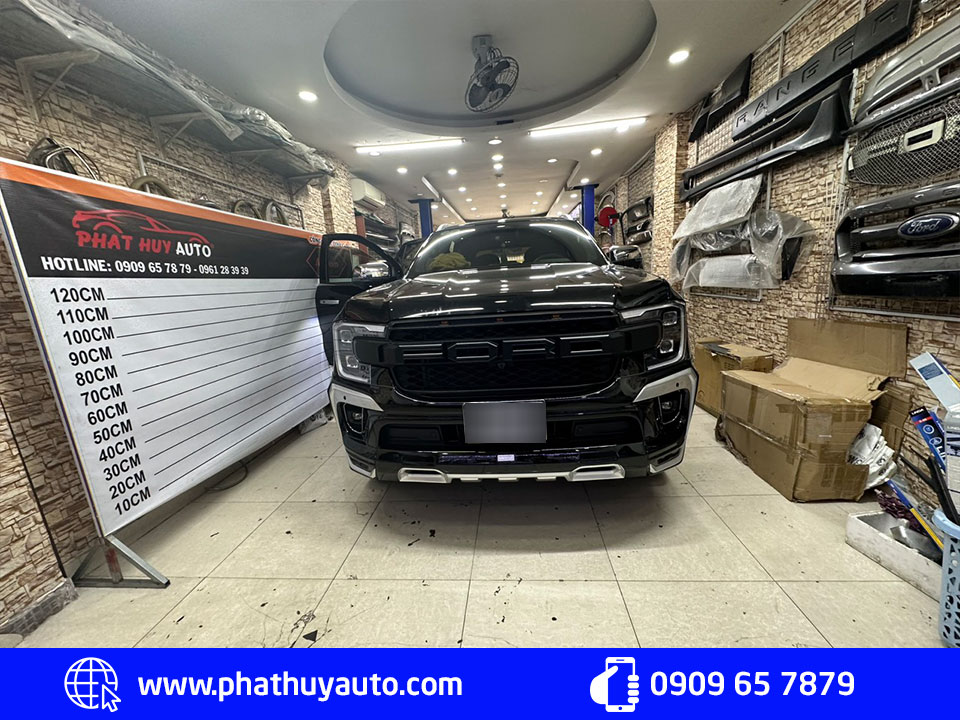 Ford Everest 2023 độ Bodykit Victor