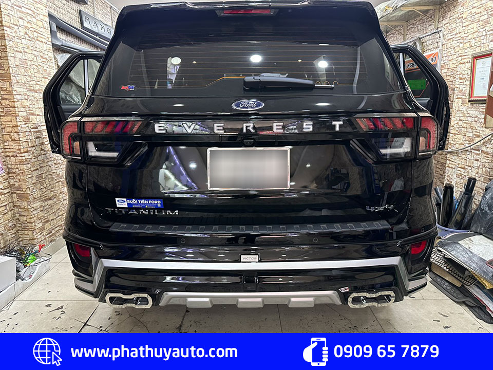 Ford Everest 2023 độ Bodykit Victor