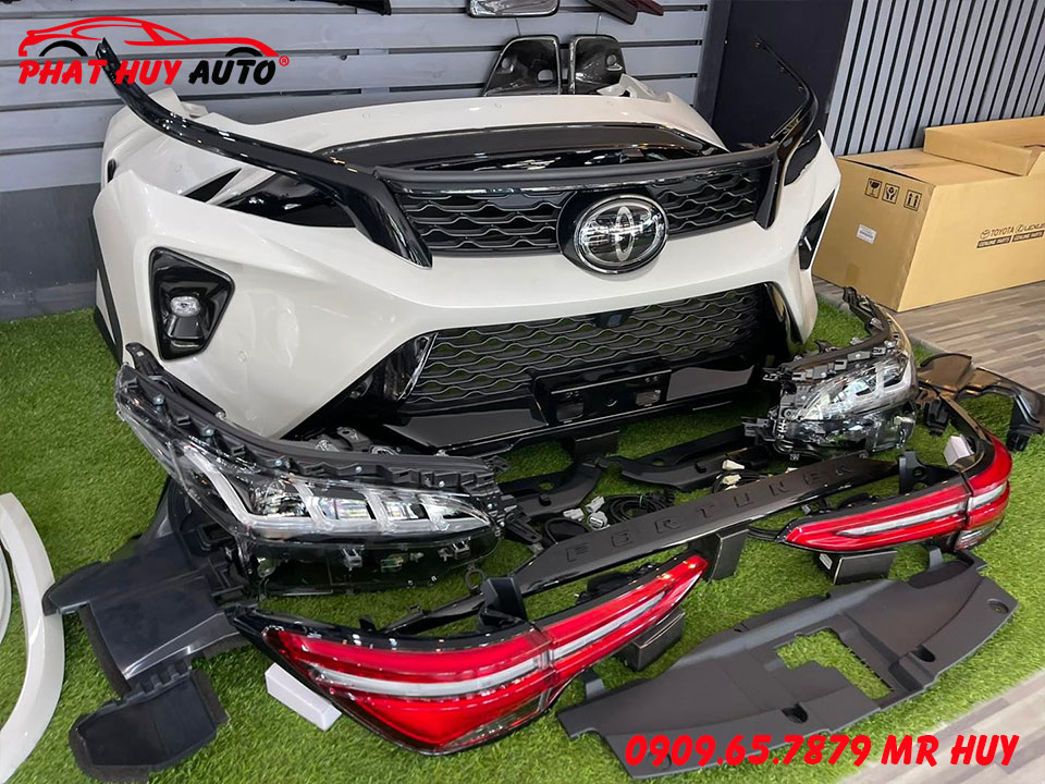 Fortuner 2016-2020 lên đời Legender 2021