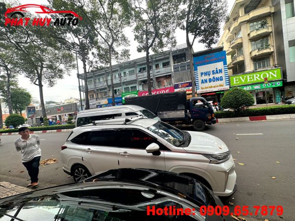 Giá nóc chở đồ Toyota Veloz