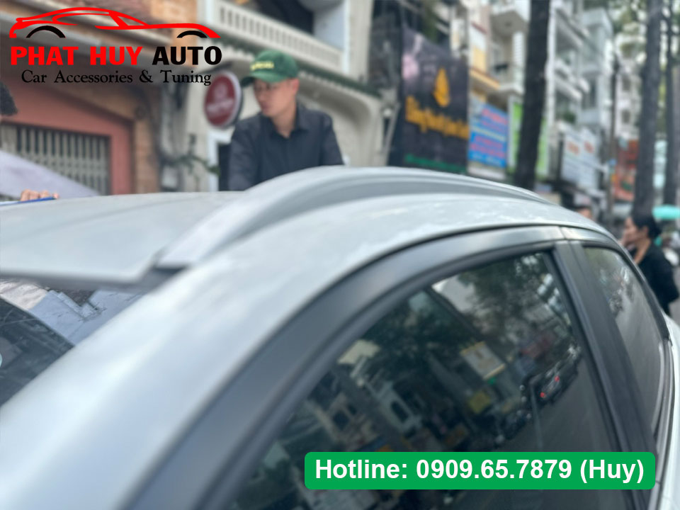 Giá Nóc Dán Xe Hyundai Stargazer