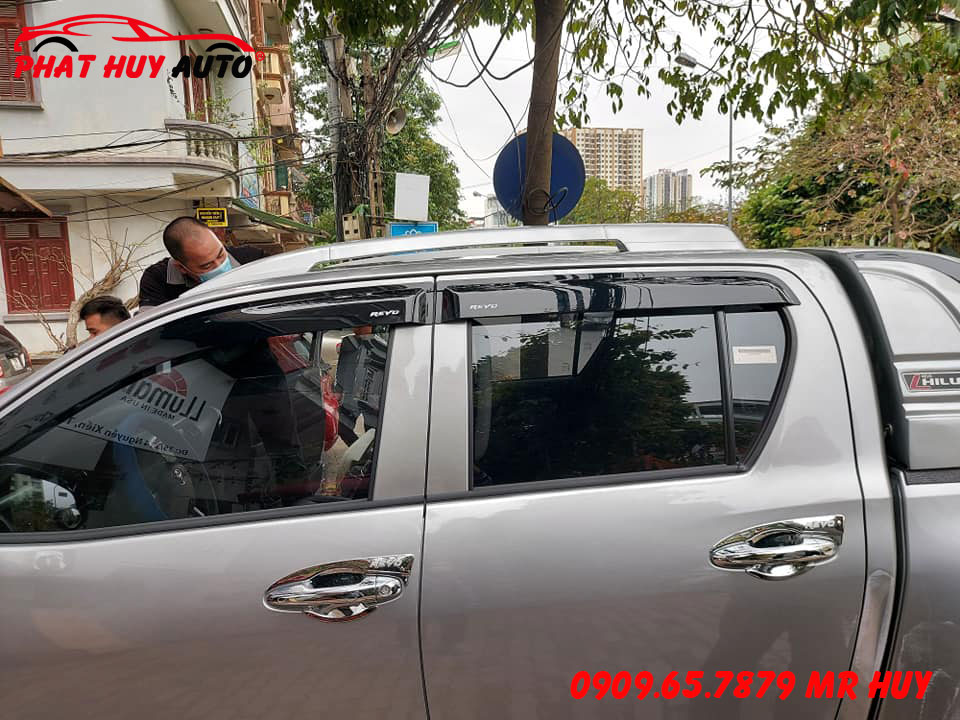 Giá nóc dọc cho Toyota Hilux