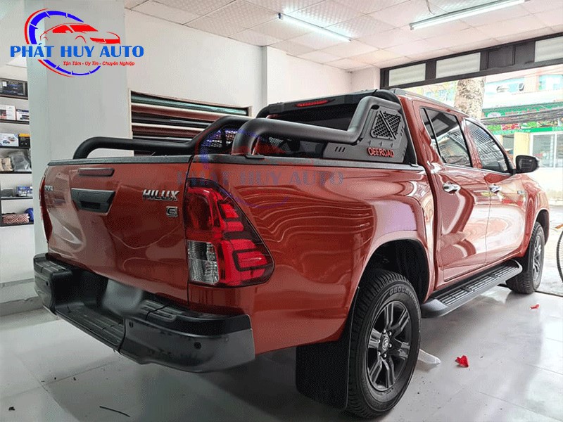 Khung Thể Thao Toyota Hilux 2021
