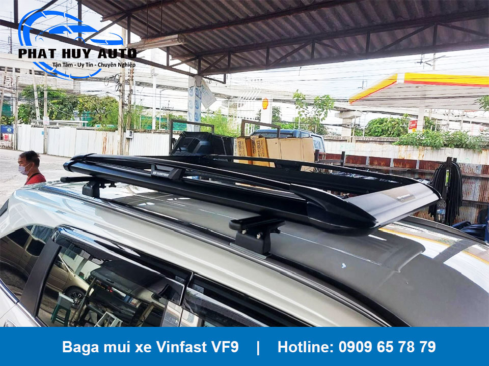 Lắp baga mui xe Vinfast VF9