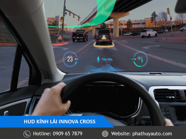 Lắp Hud kính lái Innova Cross