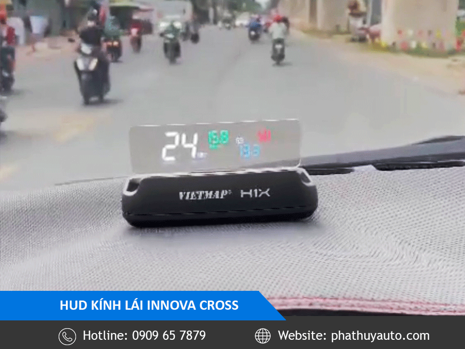Lắp Hud kính lái Innova Cross